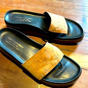 Donald Pliner Fifi Cork Size 8.5 Slides